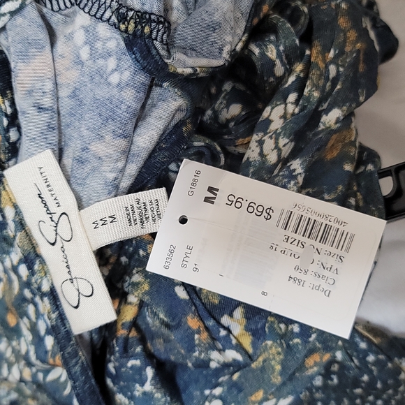 Jessica Simpson Martenity Printed Maxi Dress - Picture 7 of 7